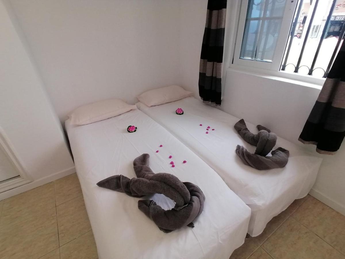 Small Studio, 50 M Front Of The Ocean & Free Wifi Playa Fanabe Ngoại thất bức ảnh