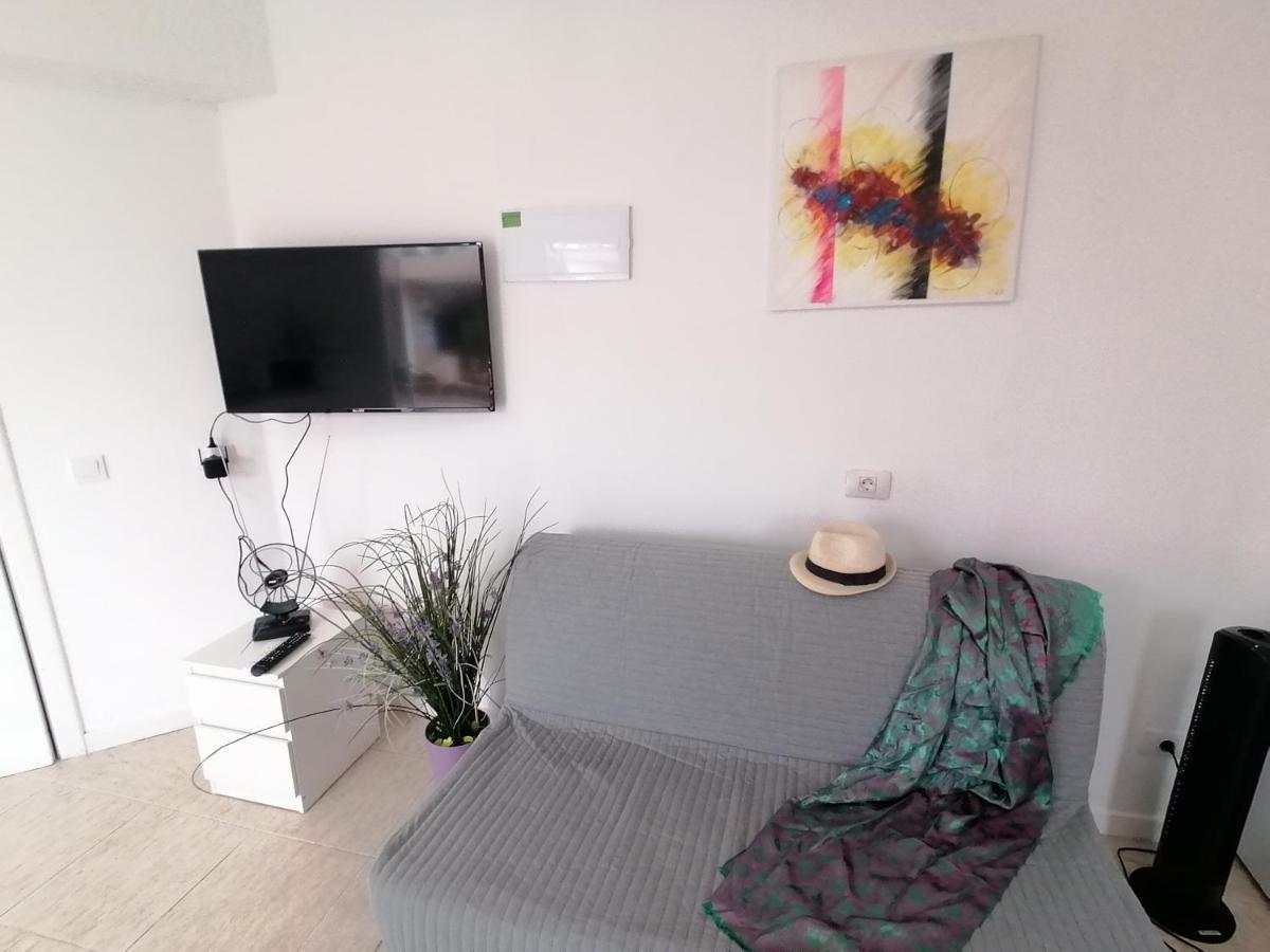 Small Studio, 50 M Front Of The Ocean & Free Wifi Playa Fanabe Ngoại thất bức ảnh